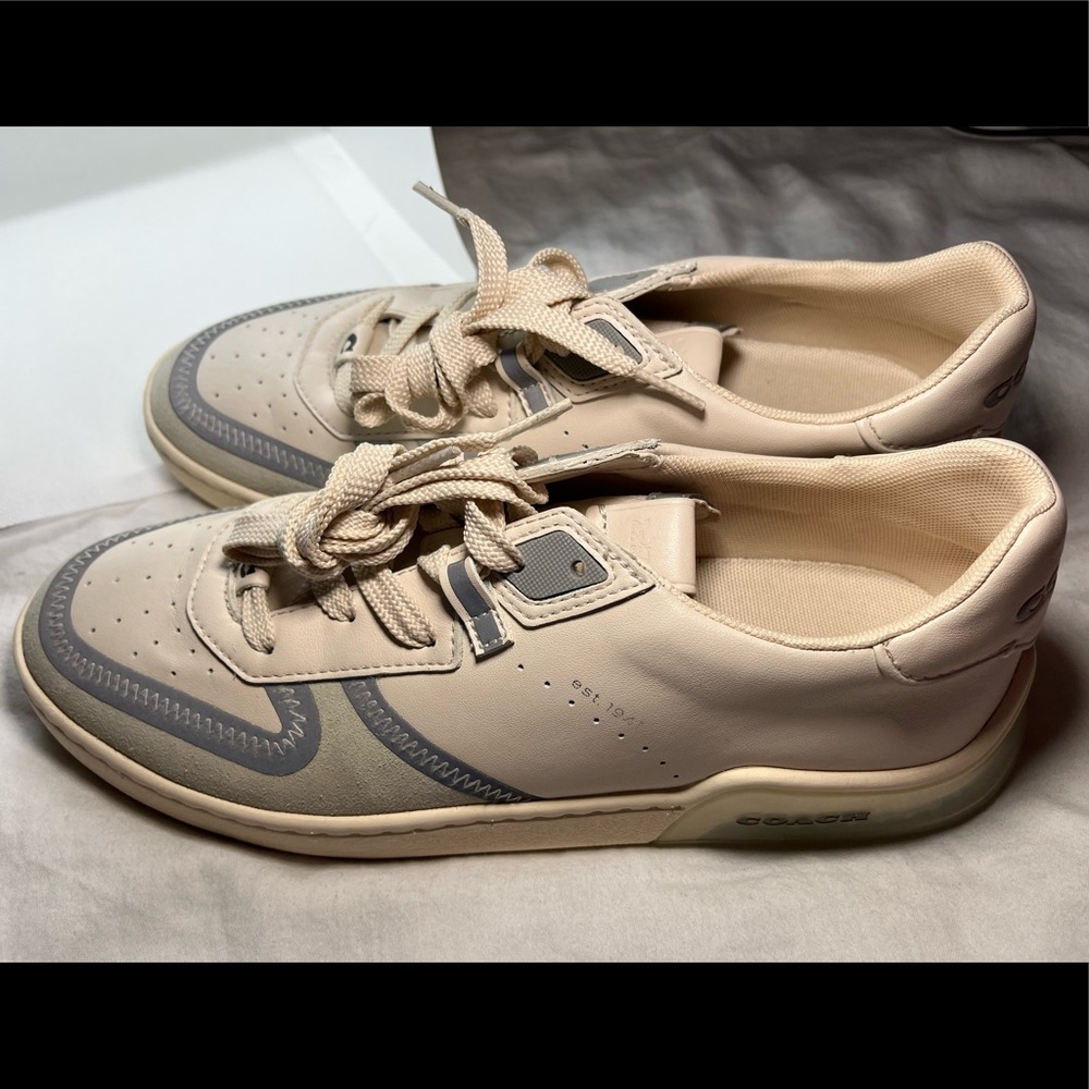 Coach Shoes - Picture 4 of 8